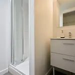 Bright 3-bedroom 2-bathroom Flat. *