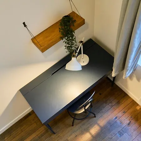 Bright 3-bedroom 2-bathroom Flat. 公寓