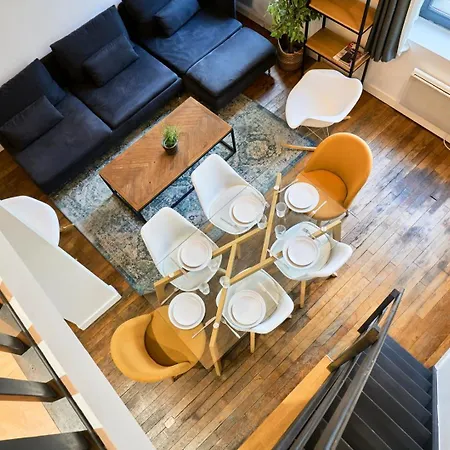 아파트 Bright 3-bedroom 2-bathroom Flat. *